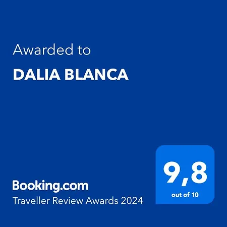 Dalia Blanca *